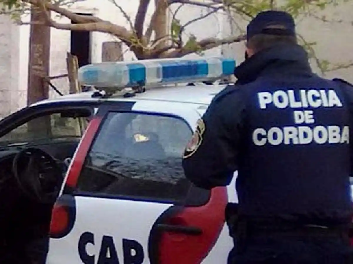 Vecina de la ciudad pide ayuda para que le restituyan lo robado