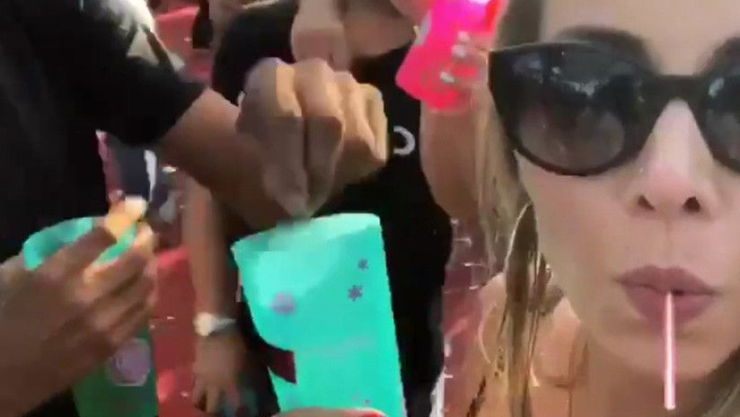 Video: filma por casualidad cuando un hombre le mete droga en su vaso
