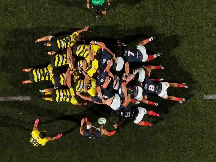 Capibaras XV jugó con Peñarol en la primera fecha del SRA. El lunes que viene será la segunda vez en el hipódromo. Foto: Fernando Nicola.