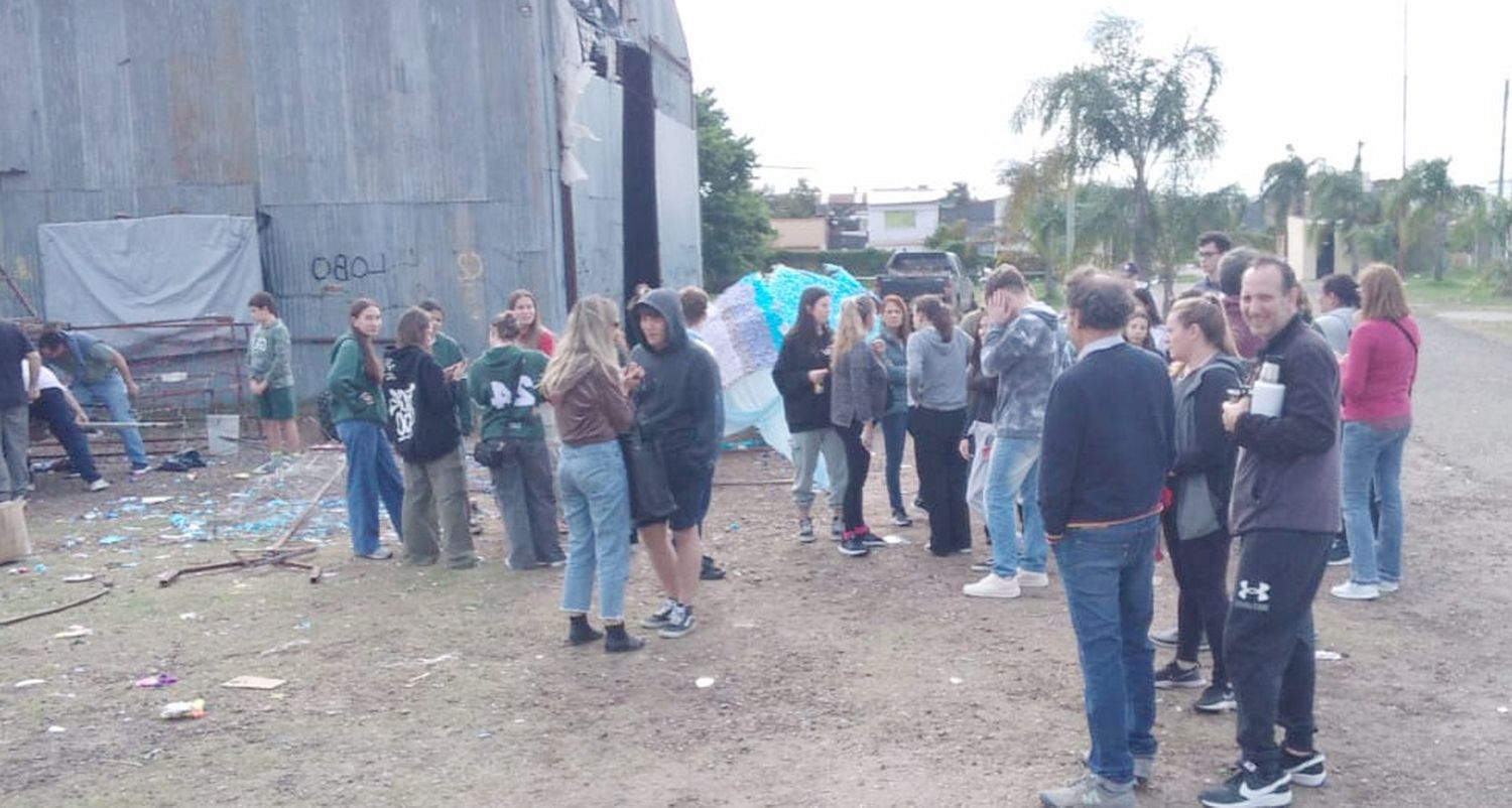 Polémica: Estudiantes reclaman por su descalificación luego de haber ganado