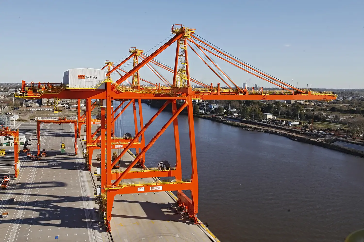 Tras varios años, comenzará a funcionar la Terminal de Contenedores TecPlata