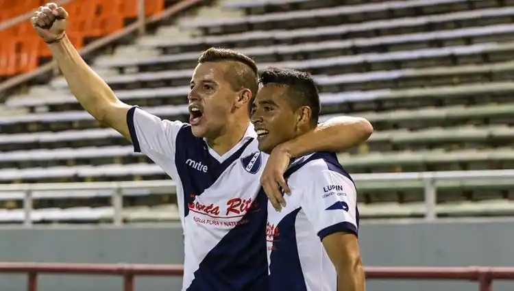 Alvarado espera la respuesta de Ponce por la renovación