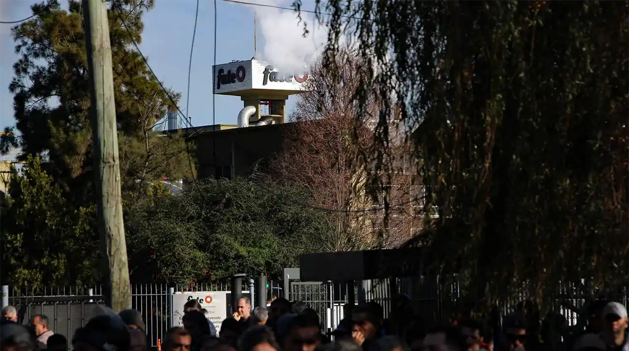 Golpe industrial en la Provincia: Fate cierra tras más de 80 años en San Fernando y deja 900 empleados sin trabajo