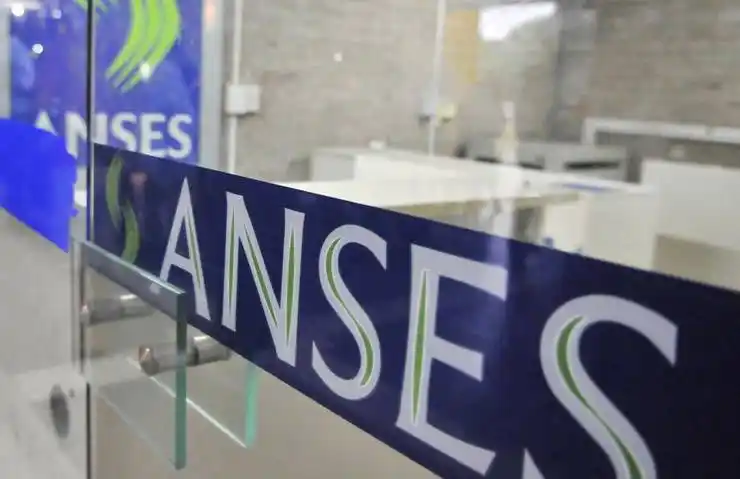 ANSES informa que el  21 de abril comenzarán los  pagos del Ingreso  Familiar de Emergencia 