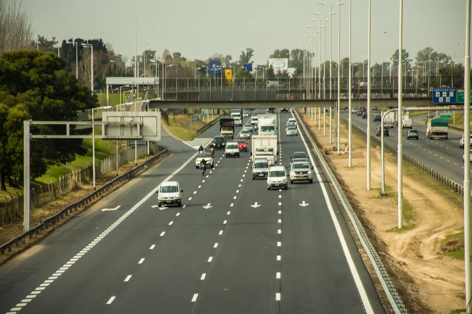 Ituzaingó: Habilitan cuarto carril del Acceso Oeste que beneficia a 125 mil autos diarios