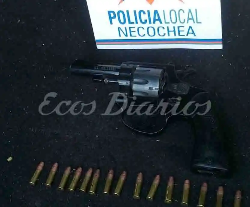 En un allanamiento por amenazas encuentran un arma de fuego