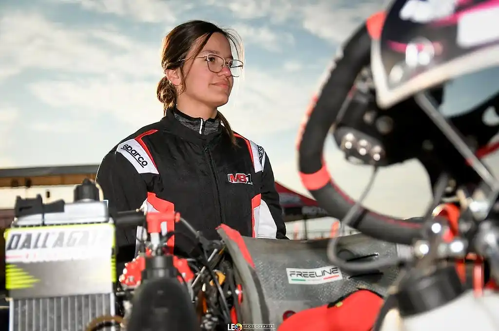 isabel flores piloto de karting rafaela - 4