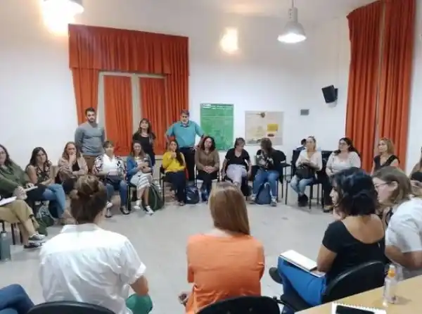 Participación local en el encuentro regional de efectores de salud integral de diversidad y género