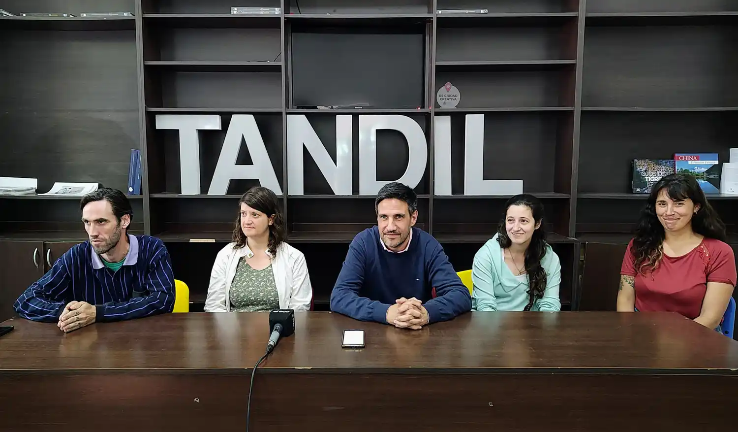 El estreno será este jueves 16 de noviembre, desde las 20:30 hs. en el Teatro de la Confraternidad Ferroviaria.