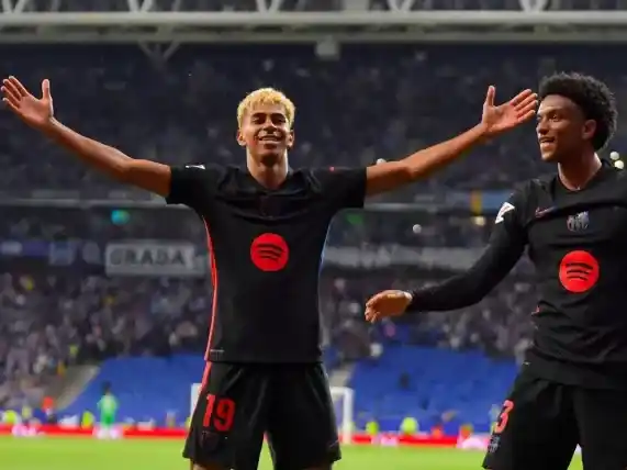 Barcelona se consagró campeón de La Liga de España: venció a Espanyol en el clásico catalán y logró su título número 28