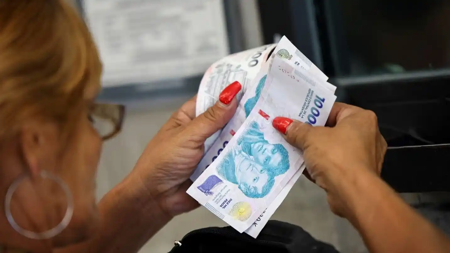 os salarios crecieron 2,5% en el primer mes del año