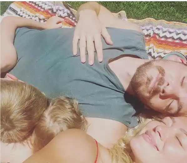 Hillary Duff con su familia. Foto: Instagram