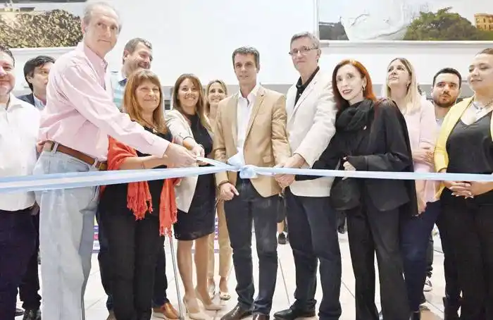 La Feria del Libro ratifica su importancia como punto de encuentro entre autores y lectores