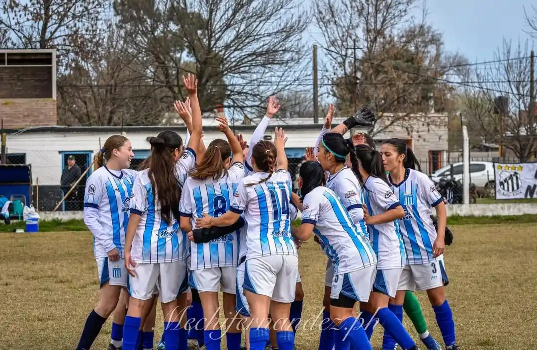 Fútbol femenino - 4