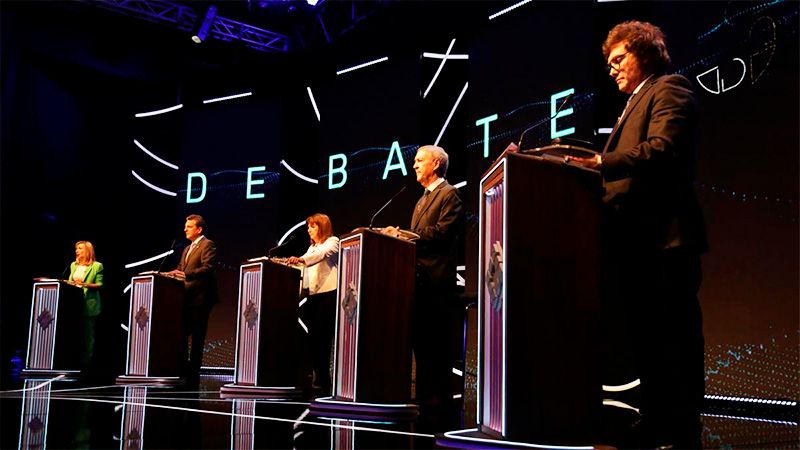 Los candidatos se preparan para el segundo debate que se realizará este domingo