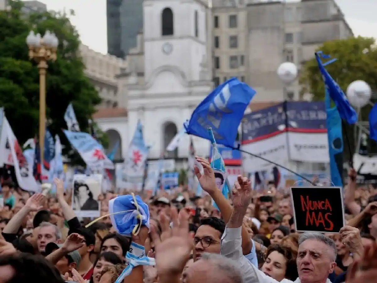24 de marzo: entre las restricciones de la pandemia y la premisa de "plantar memoria"