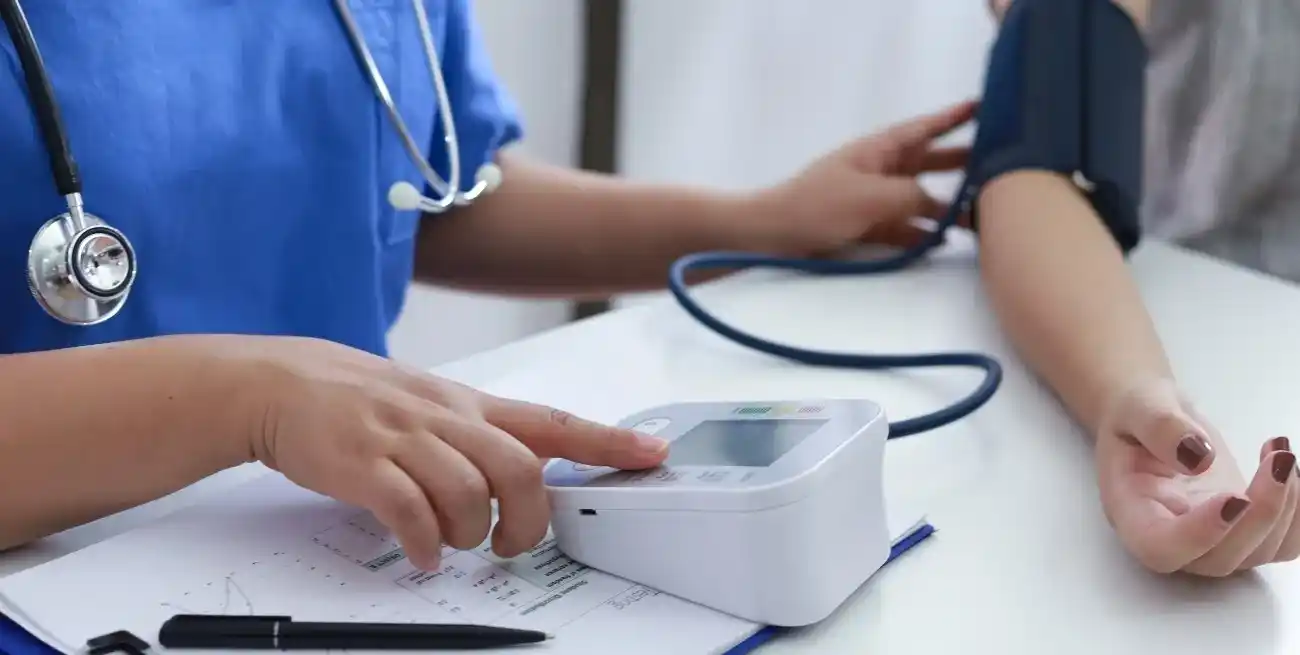 La detección temprana es fundamental para evitar daños en órganos vitales.