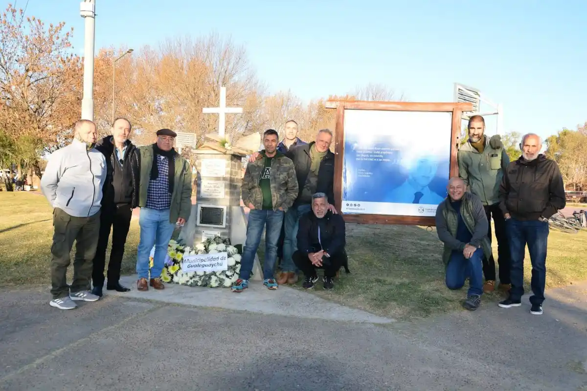 A 40 años de su muerte se homenajeó al soldado Carlos Gustavo Mosto
