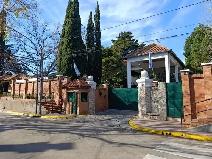 Reunión entre Milei y Adorni: ¿será destituido de su cargo el jefe de Gabinete?
