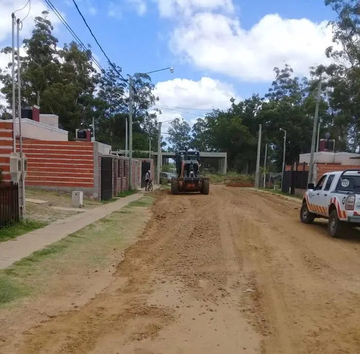 Trabajos de enripiado en distintos barrios de la ciudad