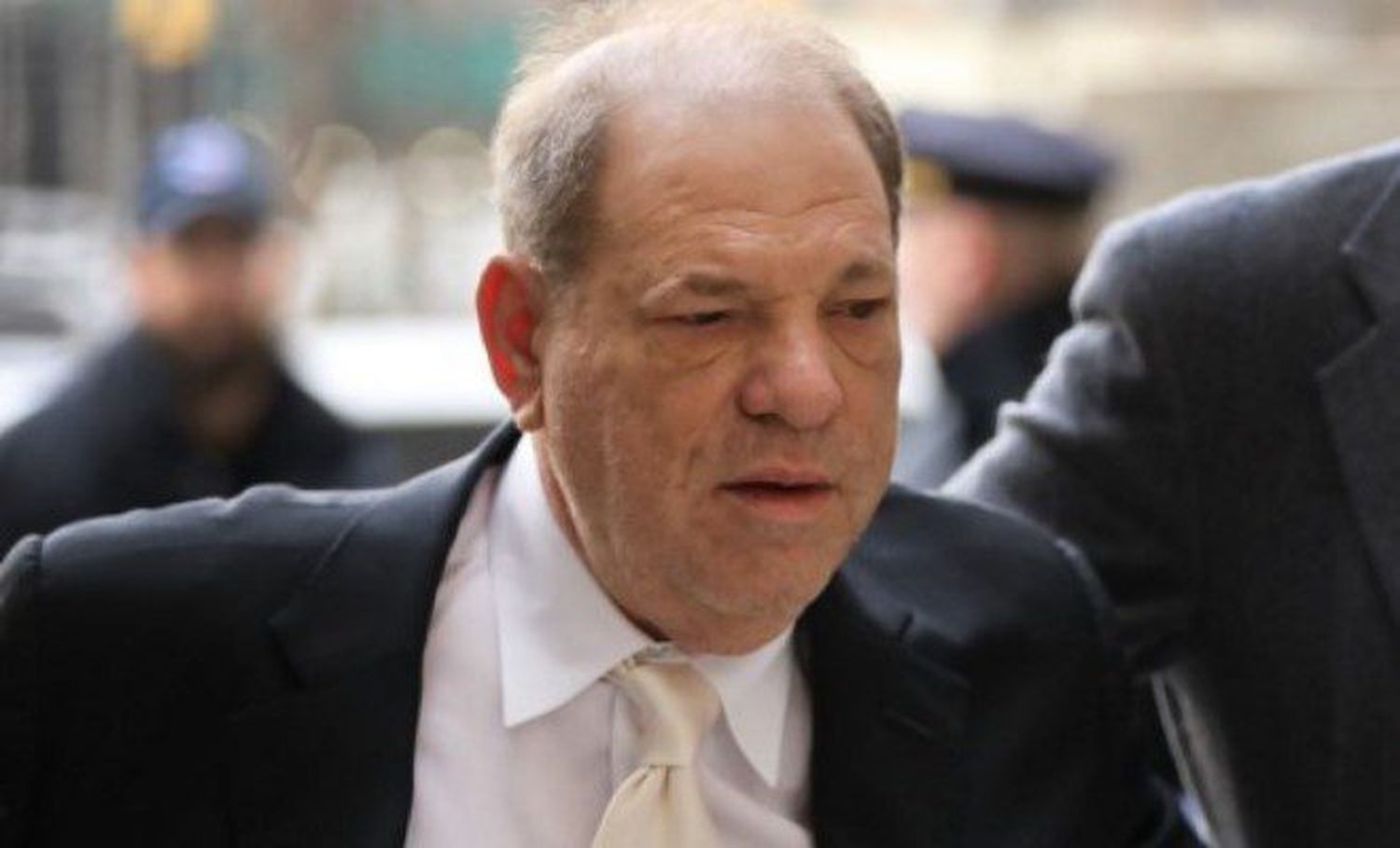 Weinstein niega acusaciones de agresión sexual