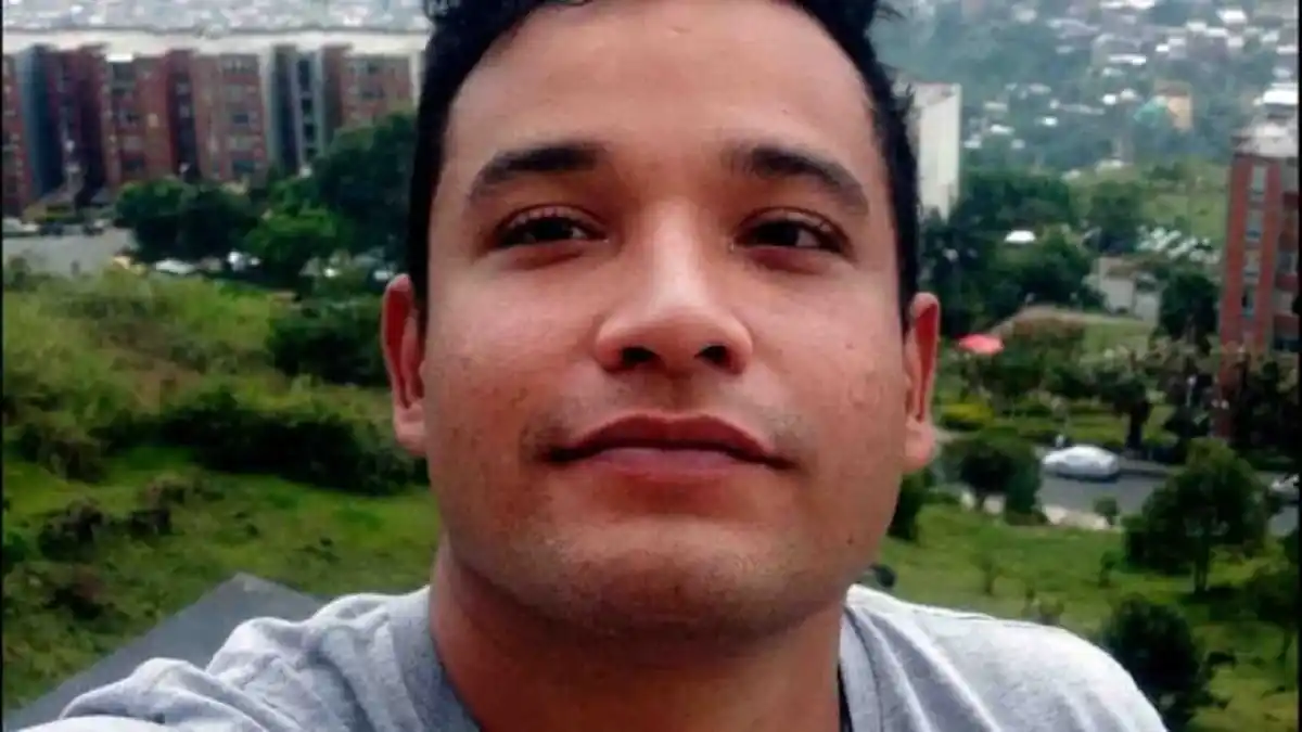 FIJAN FECHA de audiencia para expreso político Gregory Sanabria en Texas