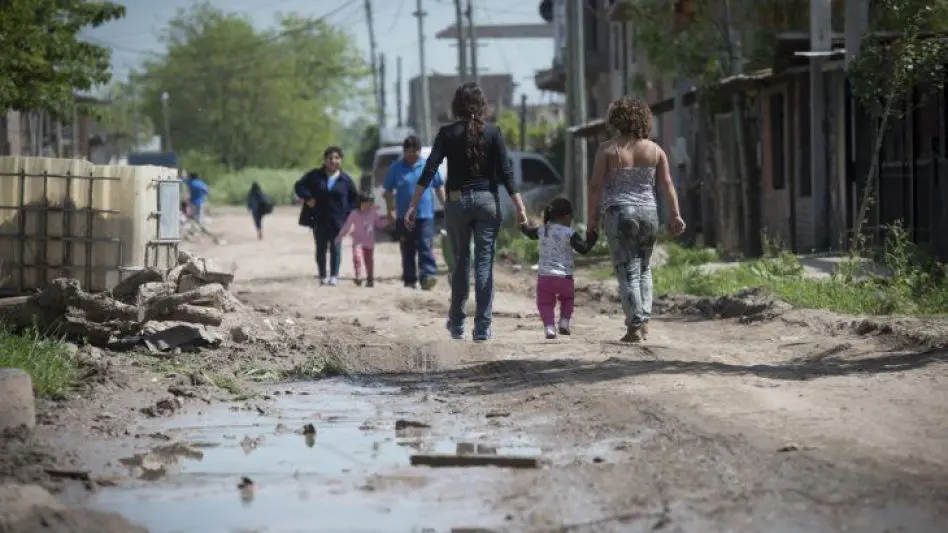 Una familia necesitó casi 61 mil pesos en marzo para no caer en la pobreza