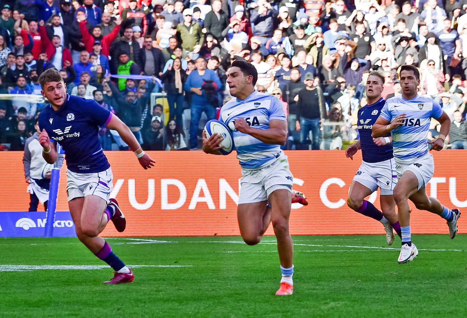 Los Pumas ganó en Santiago y obtuvo la serie ante Escocia