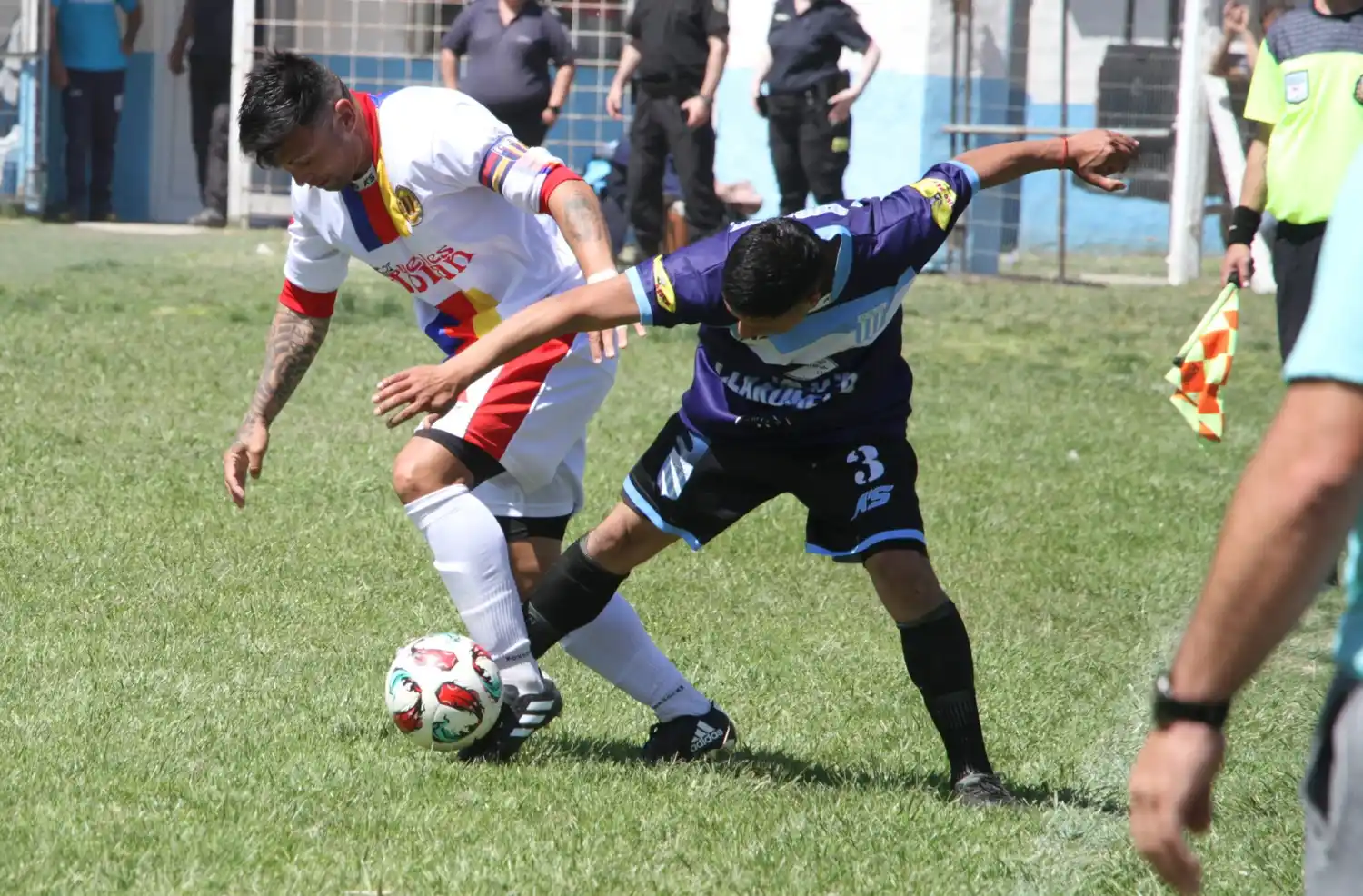 Clausura de Primera: Claromecó sigue en pelea