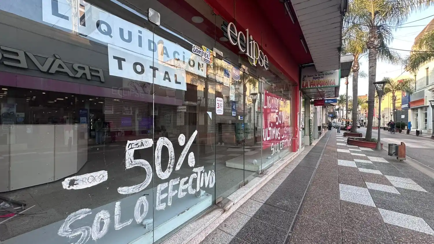 Crisis en el comercio de la ciudad: bajas ventas, costos altos y cada vez menos empleados
