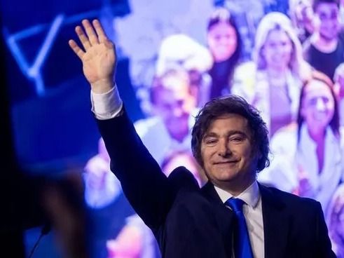 Milei reúne a gobernadores con las reformas laboral e impositiva sobre la mesa