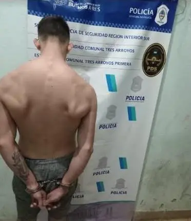 Aprehendieron a dos personas por resistencia a la autoridad