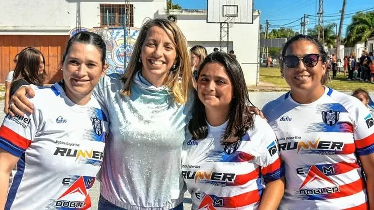 Laura Stratta felicitó a las mujeres que rompen estereotipos