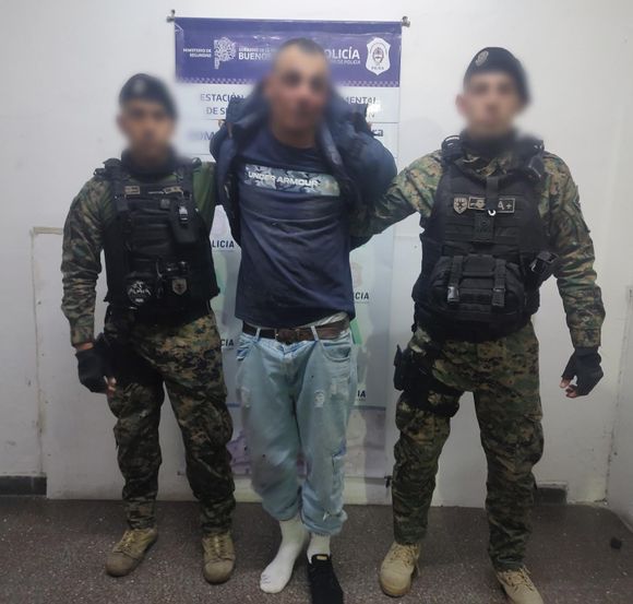 Atrapan a prófugo "paseando" por el centro