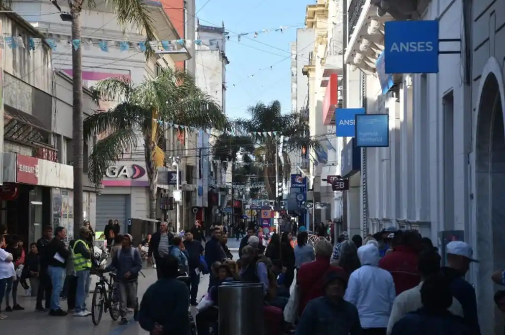 Continúa la inscripción al IFE 5 en Santa Fe: la mayoría no reúne los requisitos