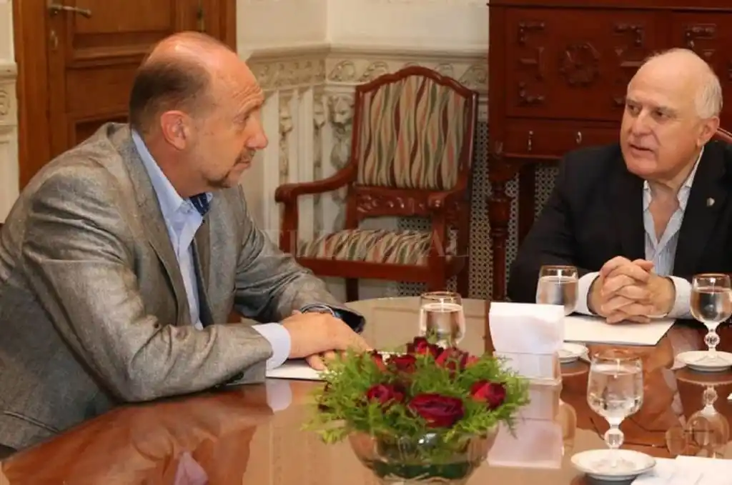 Perotti recibe a Lifschitz y a una comitiva del Frente Progresista