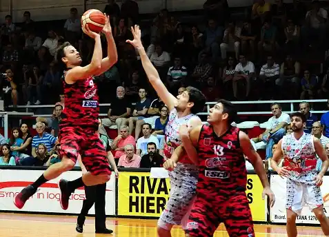 Central se quedó con un partido clave y se mantiene en la punta