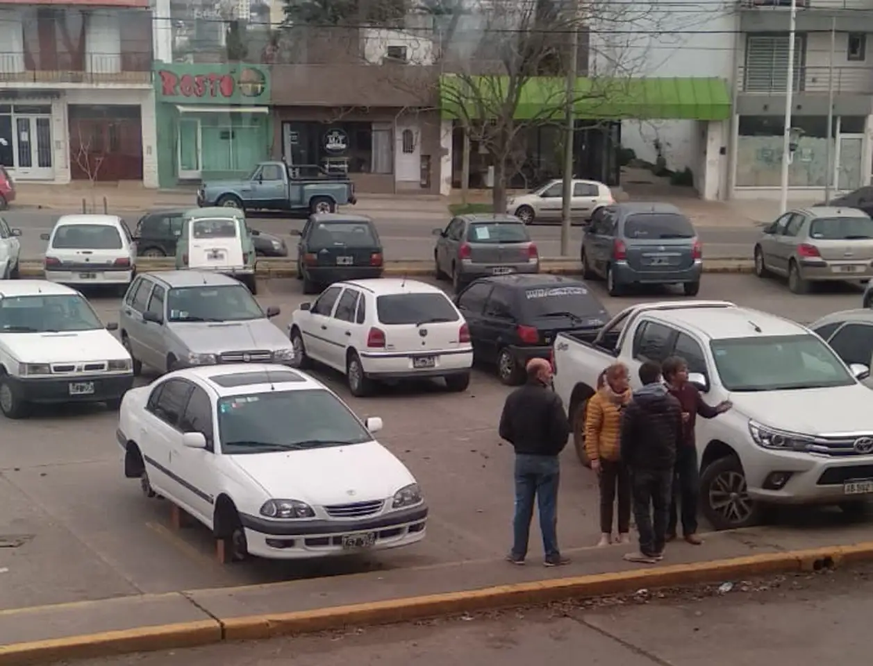 Investigan el accionar de roba neumáticos tras diversas denuncias