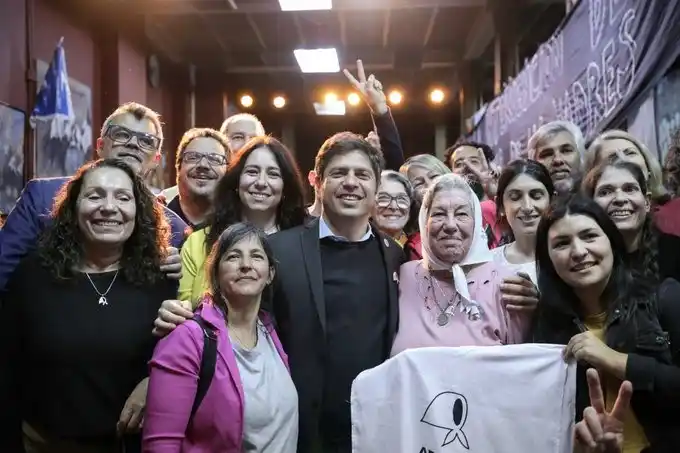 Kicillof en la Casa de las Madres.