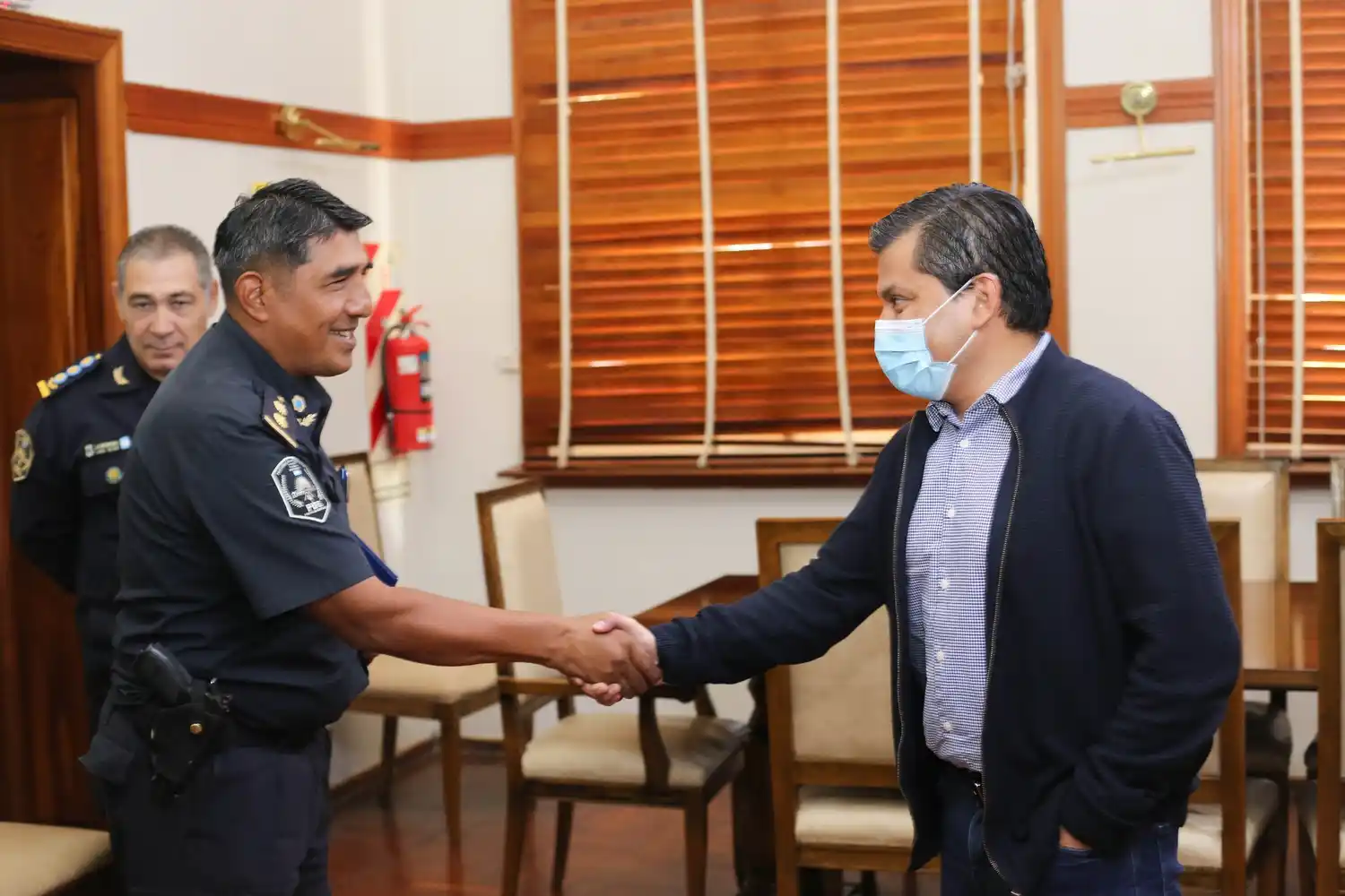 La clausura de un boliche provocó “desencuentro” entre el comisario Pahuasi y el Gobierno