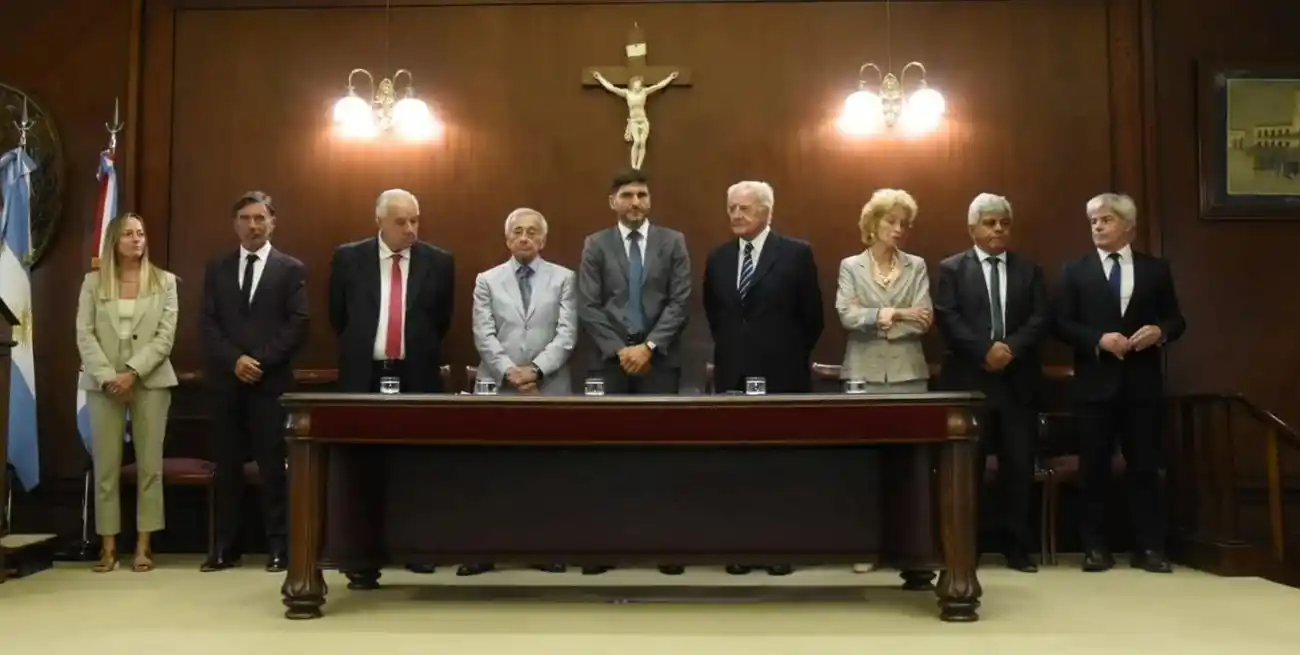 La foto es del inicio del año judicial, aún con Gastaldi entre el tribunal.