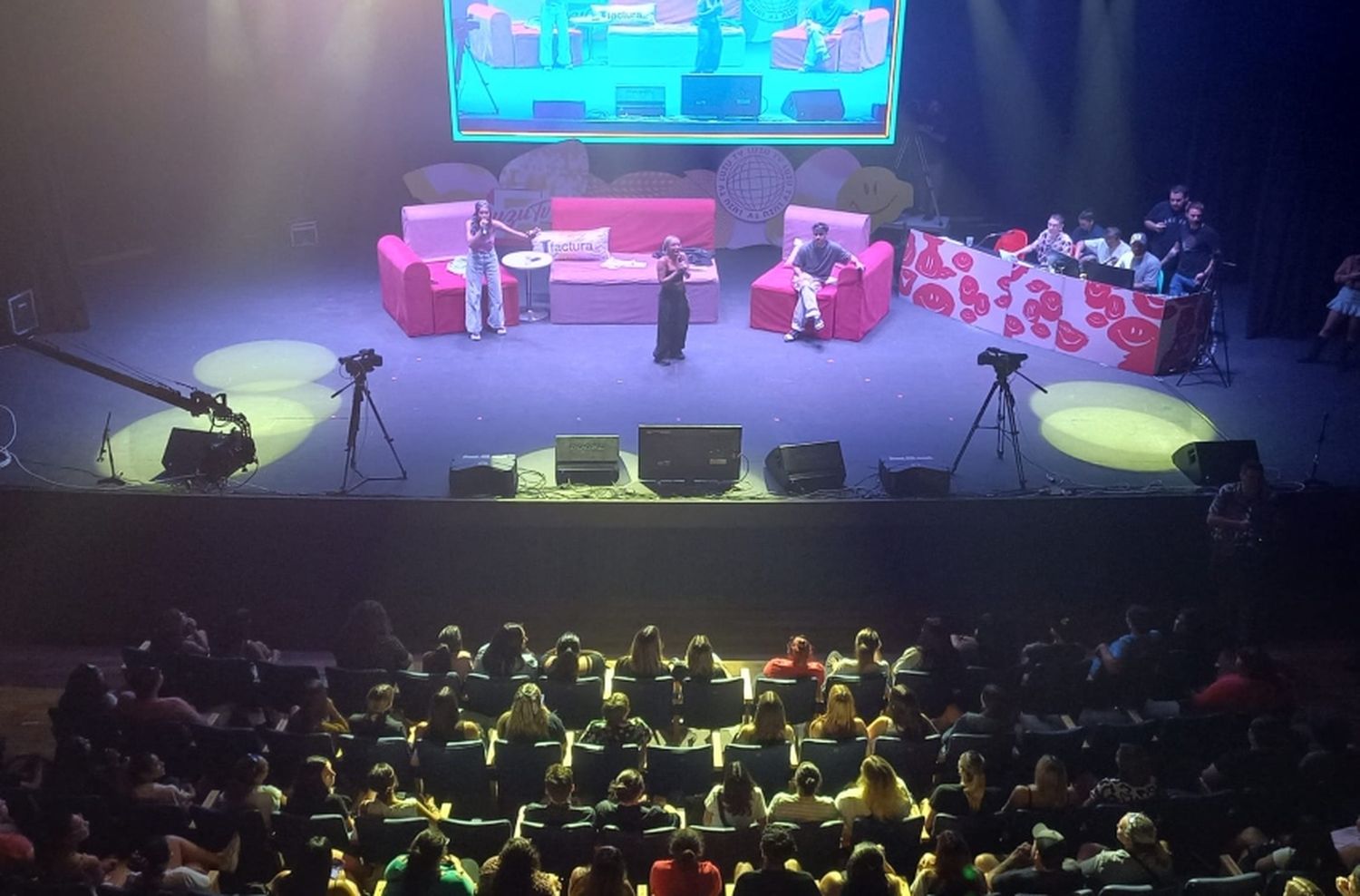 Luzu Tv: Red Flag estrenó temporada en el teatro Tronador