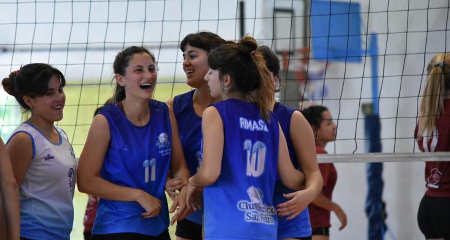 Gran comienzo de playoffs para las primeras de Náutico
