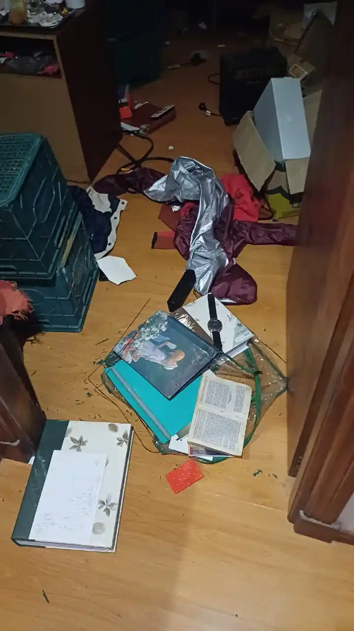 Hubo un robo en una vivienda en Cerro Leones y los vecinos se encuentran en alerta por los reiterados hechos.