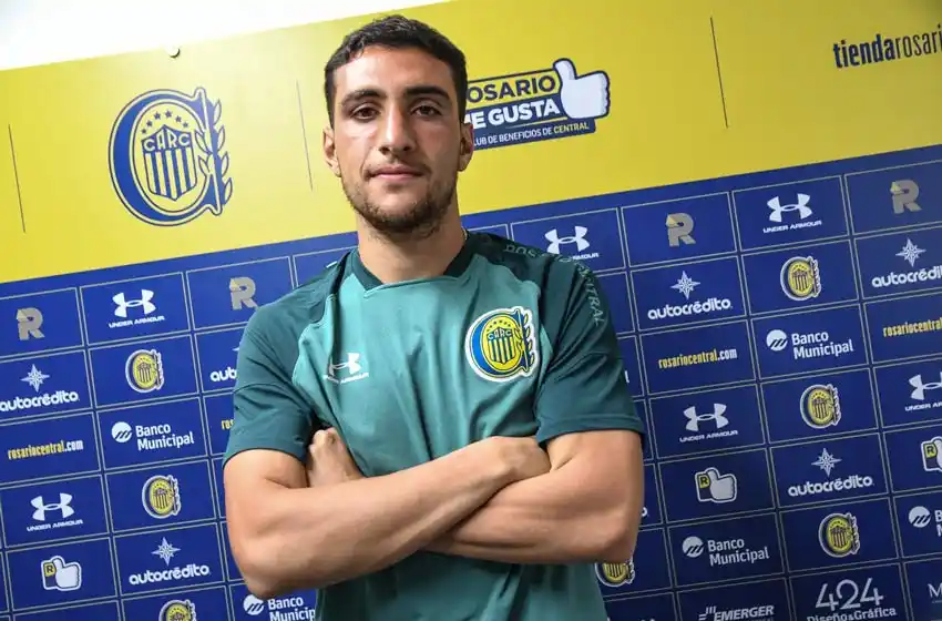 Cristian González, el quinto pasajero: ¿estará habilitado para jugar ante Independiente?