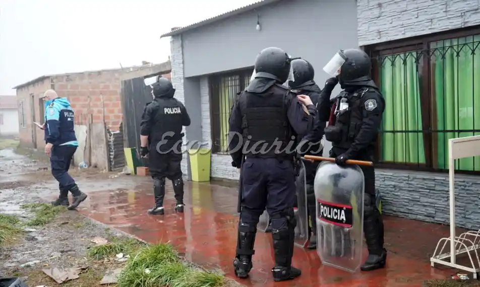 Operativo. Policial se desarrolló en dos inmuebles de la zona de calle 88 entre 81 y 83, de nuestra ciudad