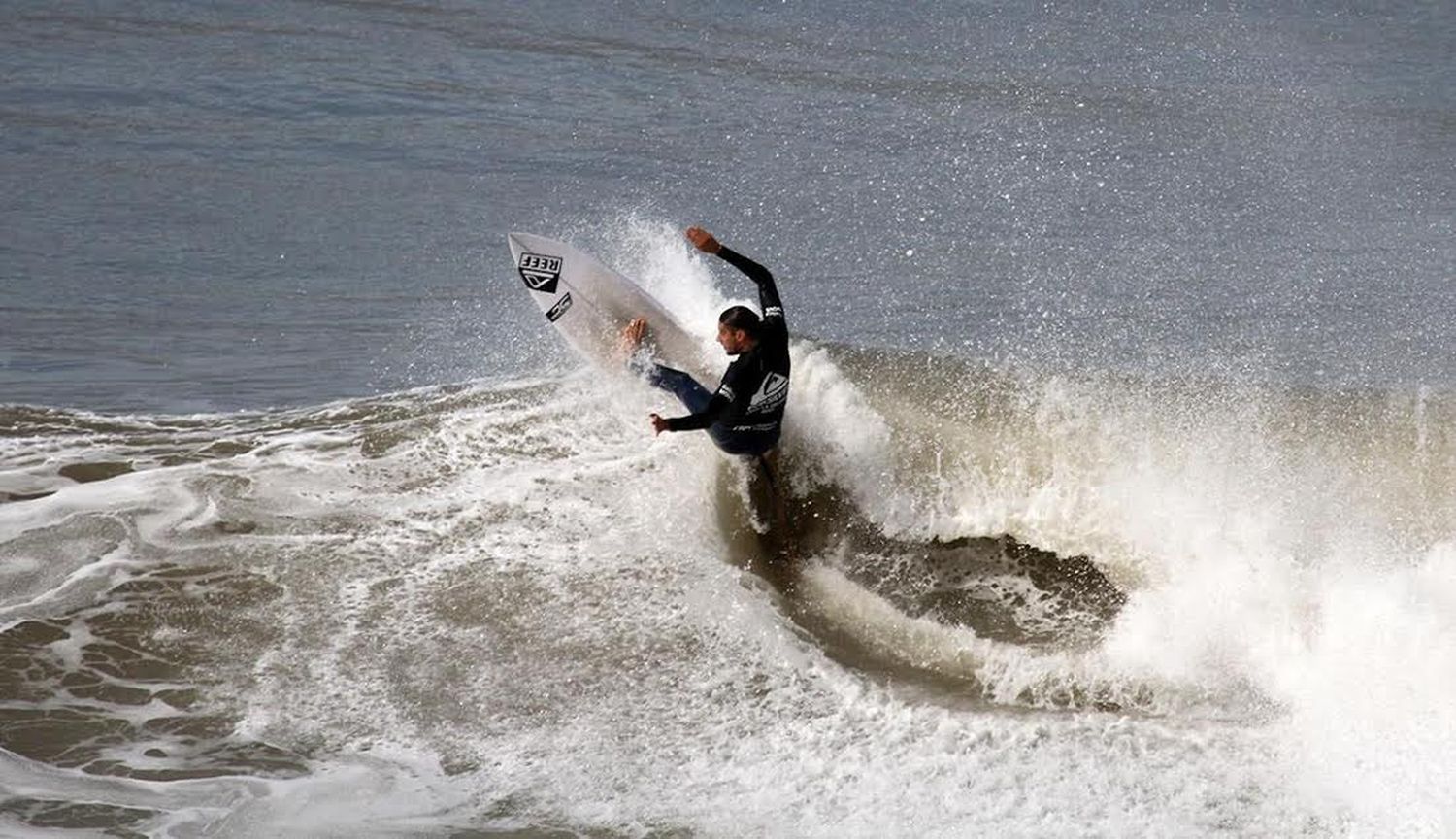 Surf: Nahuel Rull se consagró en La Paloma