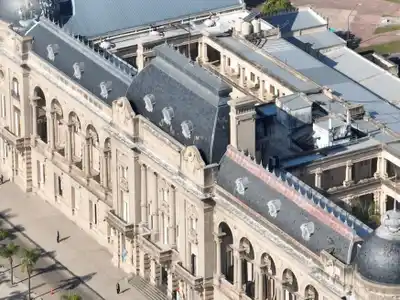 La Provincia anunció un 4,8 % de aumento salarial para los estatales