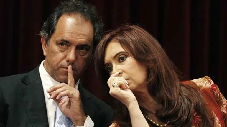 Ballotage: Denunciaron a Cristina y a Scioli por violar la veda electoral