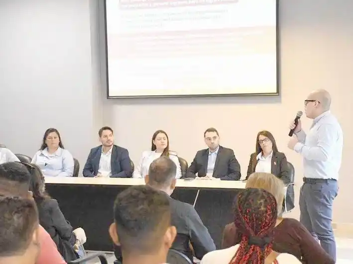 La Casa del Emprendedor presentó dos 
importantes programas que funcionan en su sede